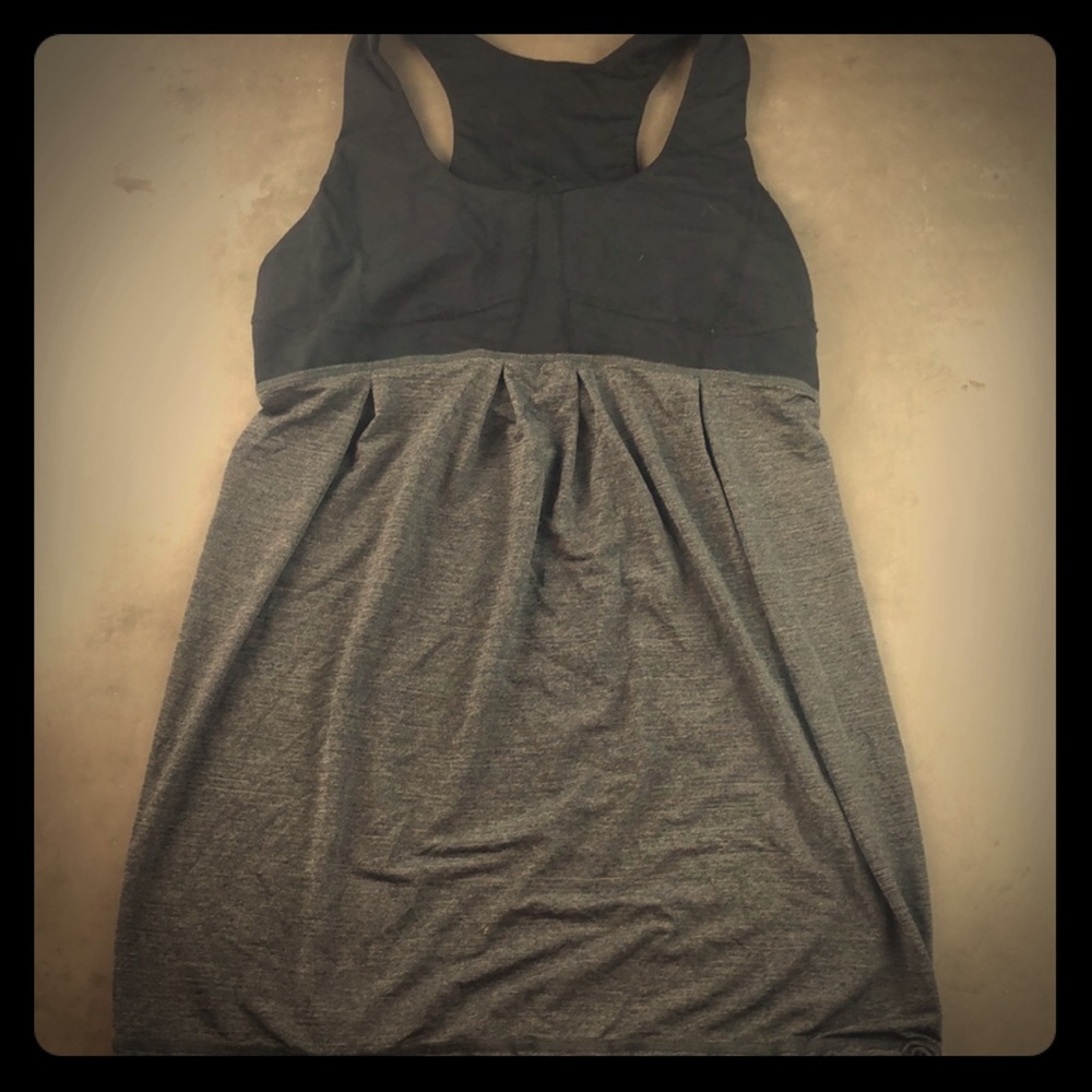 Lululemon size 4 tank top